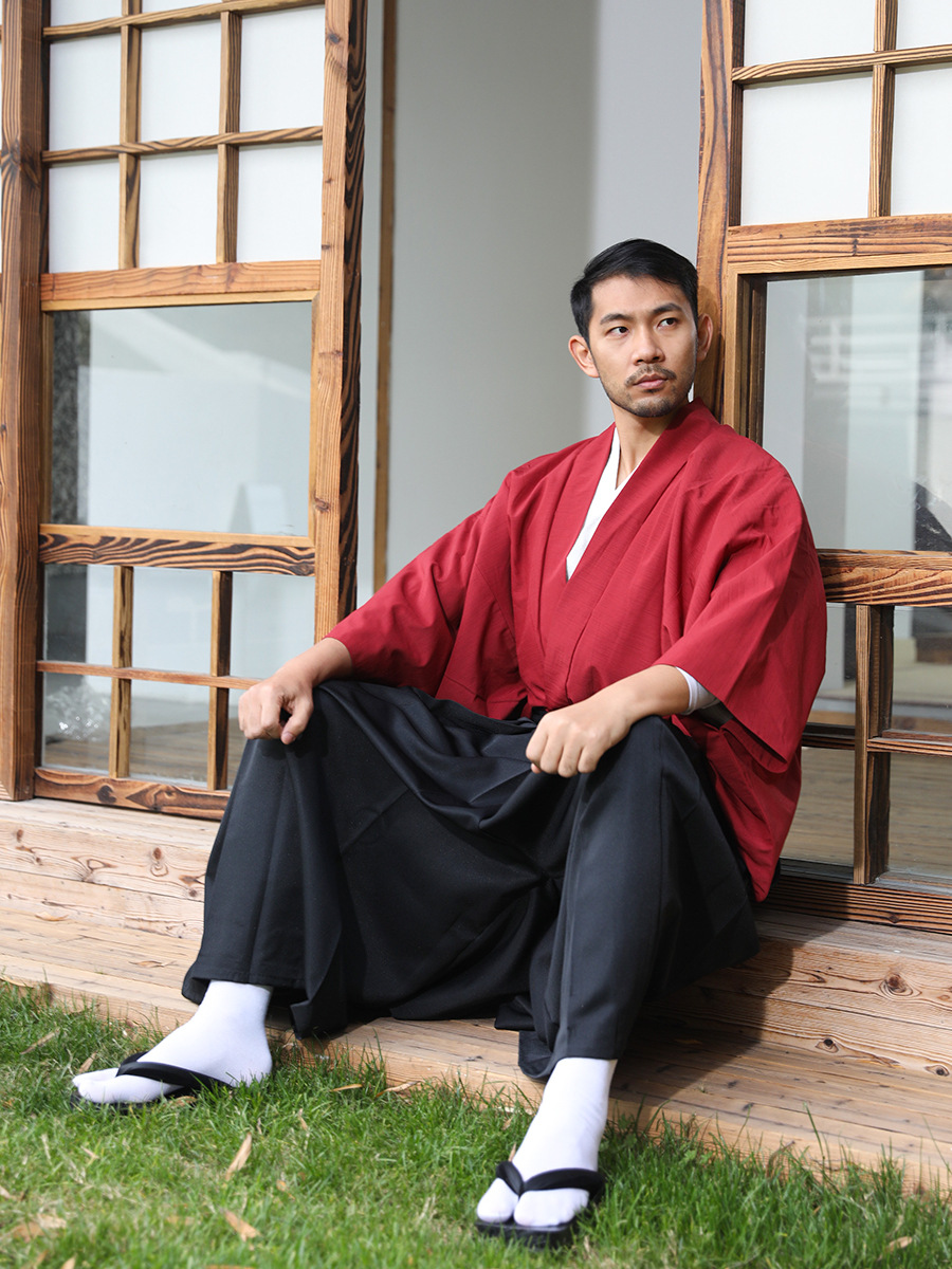 男性用日本の伝統的な着物セット フォーマル袴 武士着物コスチ - Traditional Japanese Men'S Formal Wear のレビューと価格