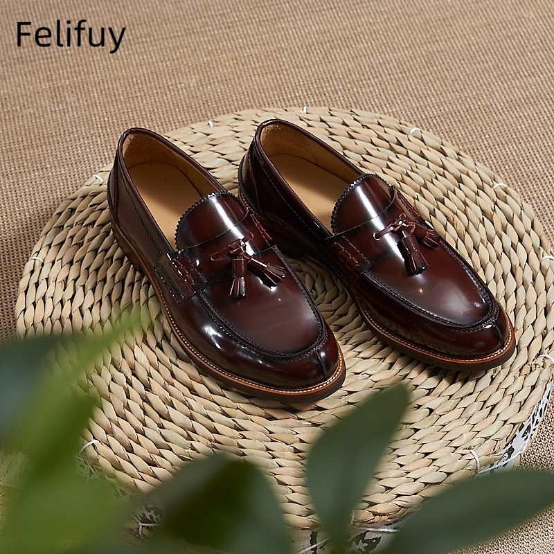 新しいブラウンメンズフラットローファー牛革スエードタッセルカ - Men Formal Wear Brown のレビューと価格