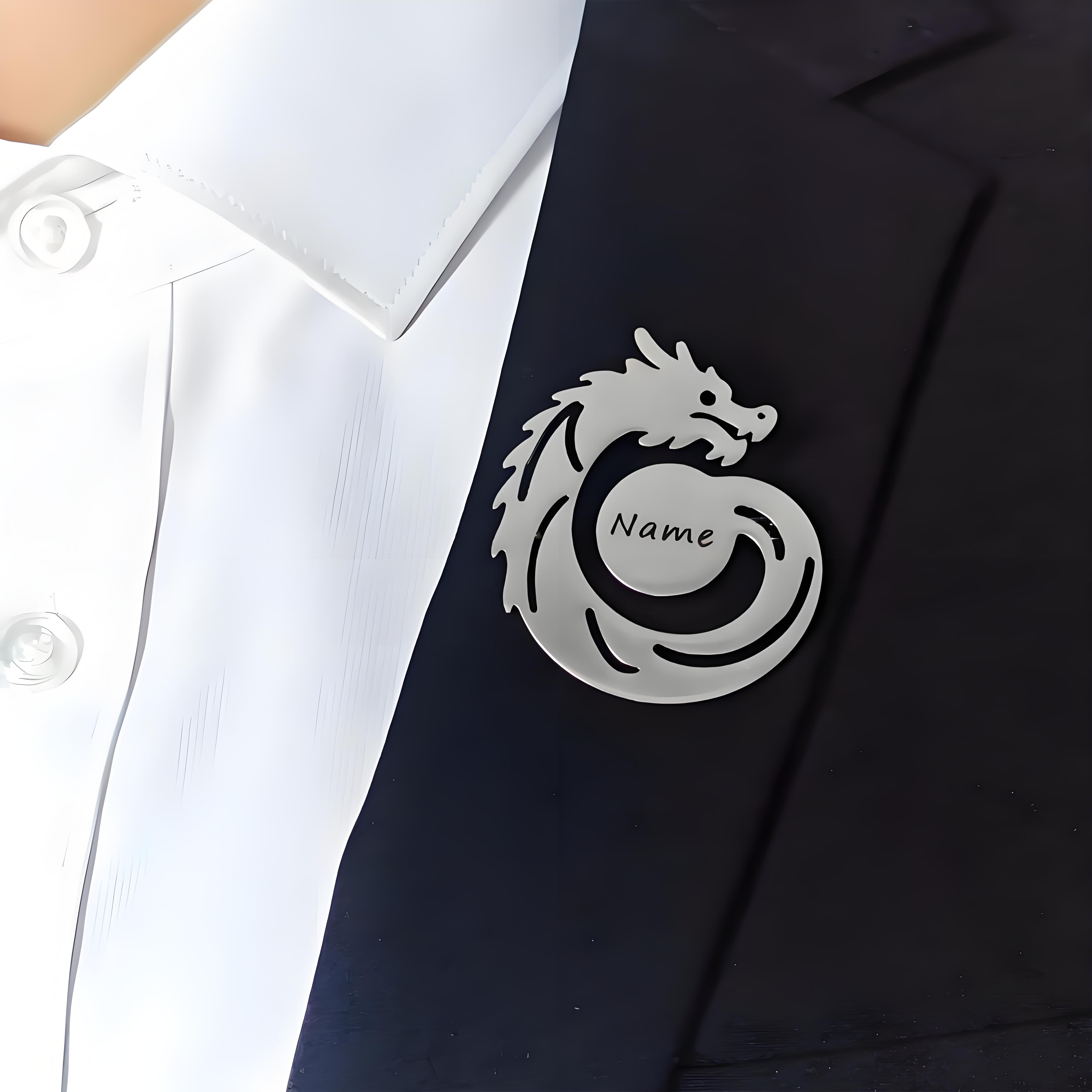 カスタムネームドラゴンブローチ、パーソナライズされた彫刻アク - Men Formal Wear Names のレビューと価格