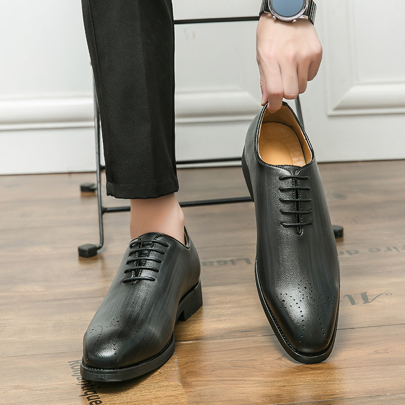 サイズ38-47 クラシックメンズブロックシューズ メンズ快 - Men Formal Wear Brands のレビューと価格